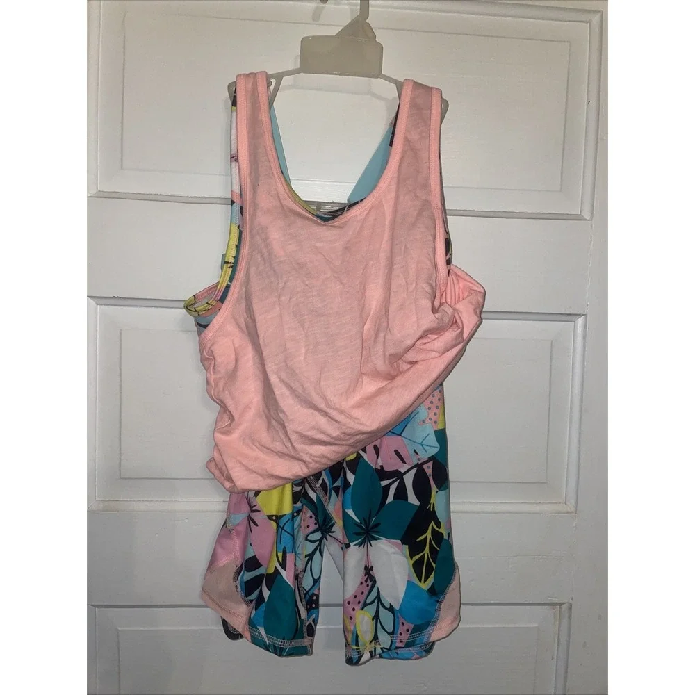 Two Piece Matching Athletic Wear‎ Tropical Flower Size 14/16 Girls
